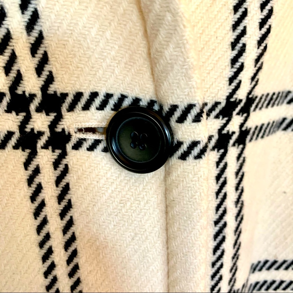 LOFT Jacket - Picture 3 of 10